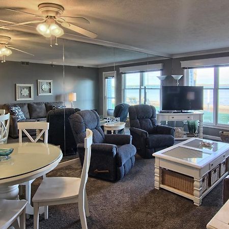 103 North Shore Inn Traverse City Bagian luar foto