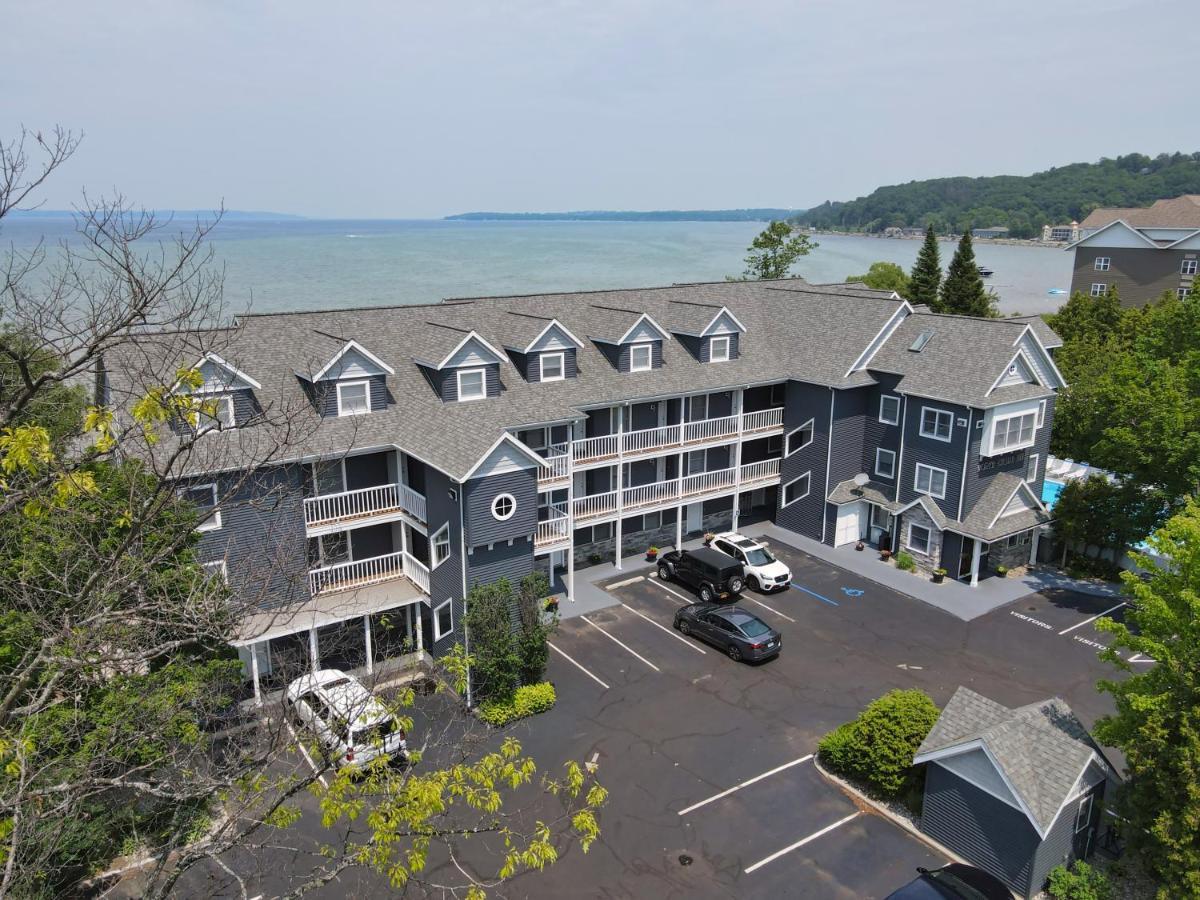 103 North Shore Inn Traverse City Bagian luar foto