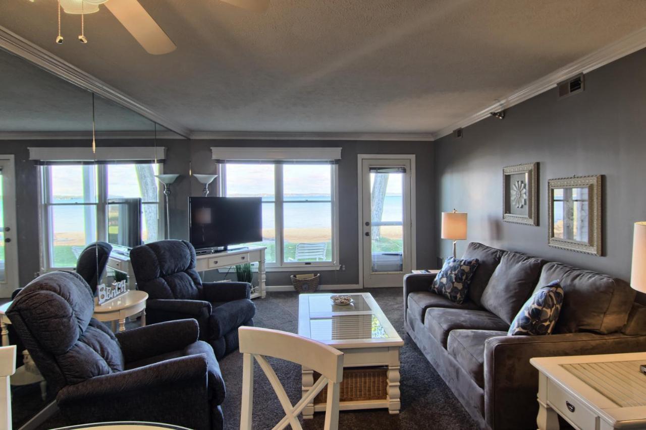 103 North Shore Inn Traverse City Bagian luar foto